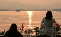 做好作物防寒保暖；气温