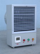 一个漂移甩尾调转船头