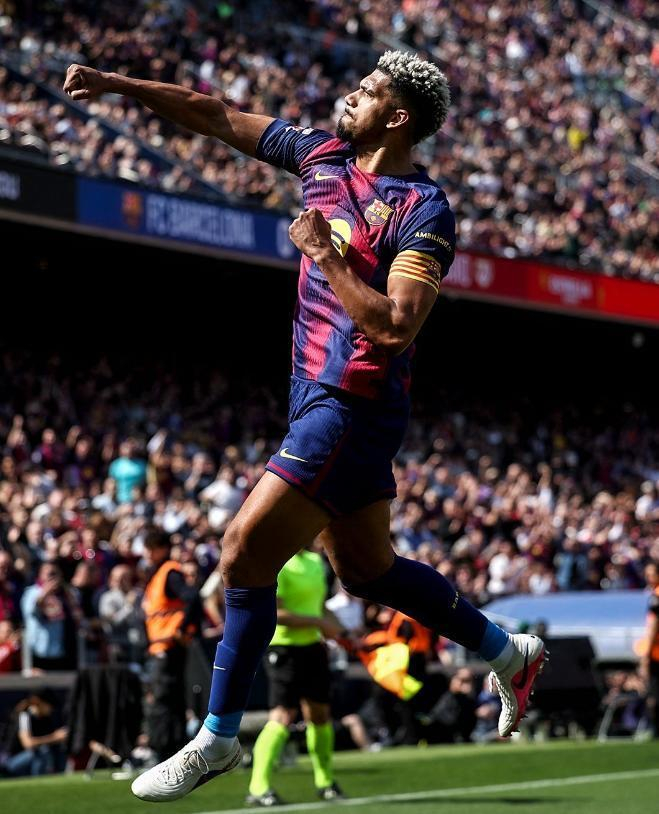 巴萨双线告捷 欧冠晋级西甲主场16连胜延续