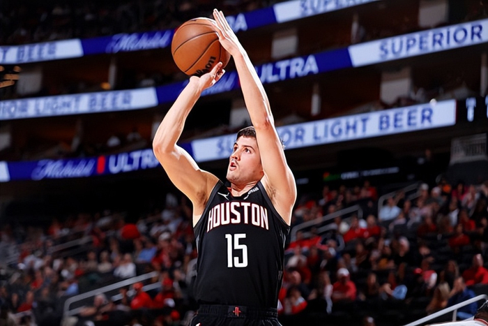 火箭险胜鹈鹕谢泼德18+5助球队登顶西部第三