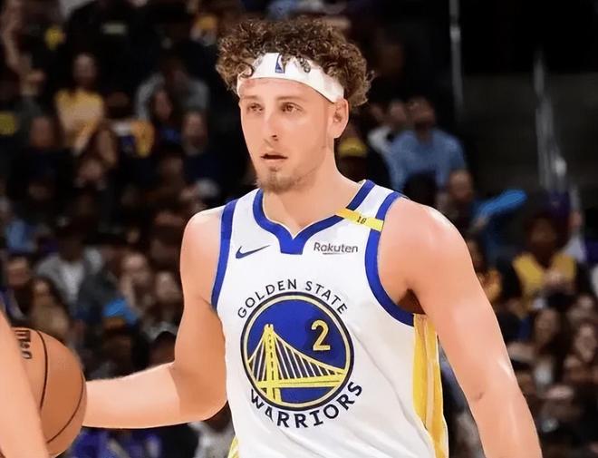 哈登关键传球+斯特鲁斯三分锁定胜局 骁勇险胜勇