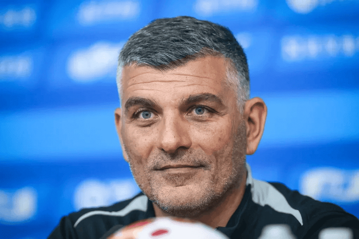 成都蓉城逆转云南玉昆 赛后发布会详解战术调整